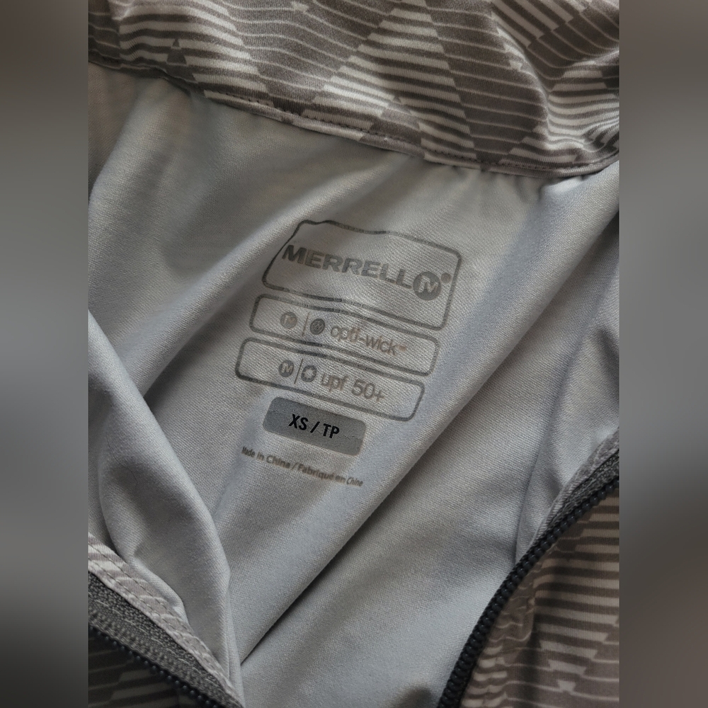Merrel Chevron Pattern Zip Up - Picture 6 of 7
